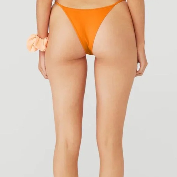 Alo x Tropic of C Rio Bottom in Papaya + Alo x Tropic of C Crochet Praia Top NWT - Picture 3 of 4